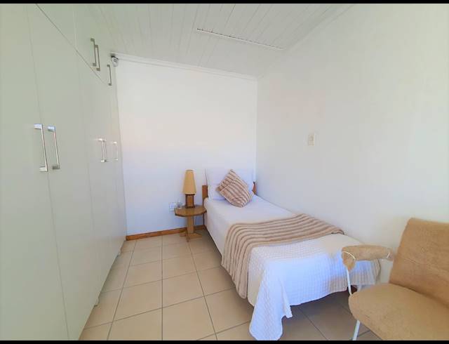 1 BEDROOM APARTMENT TO LET IN GOODWOOD PARK